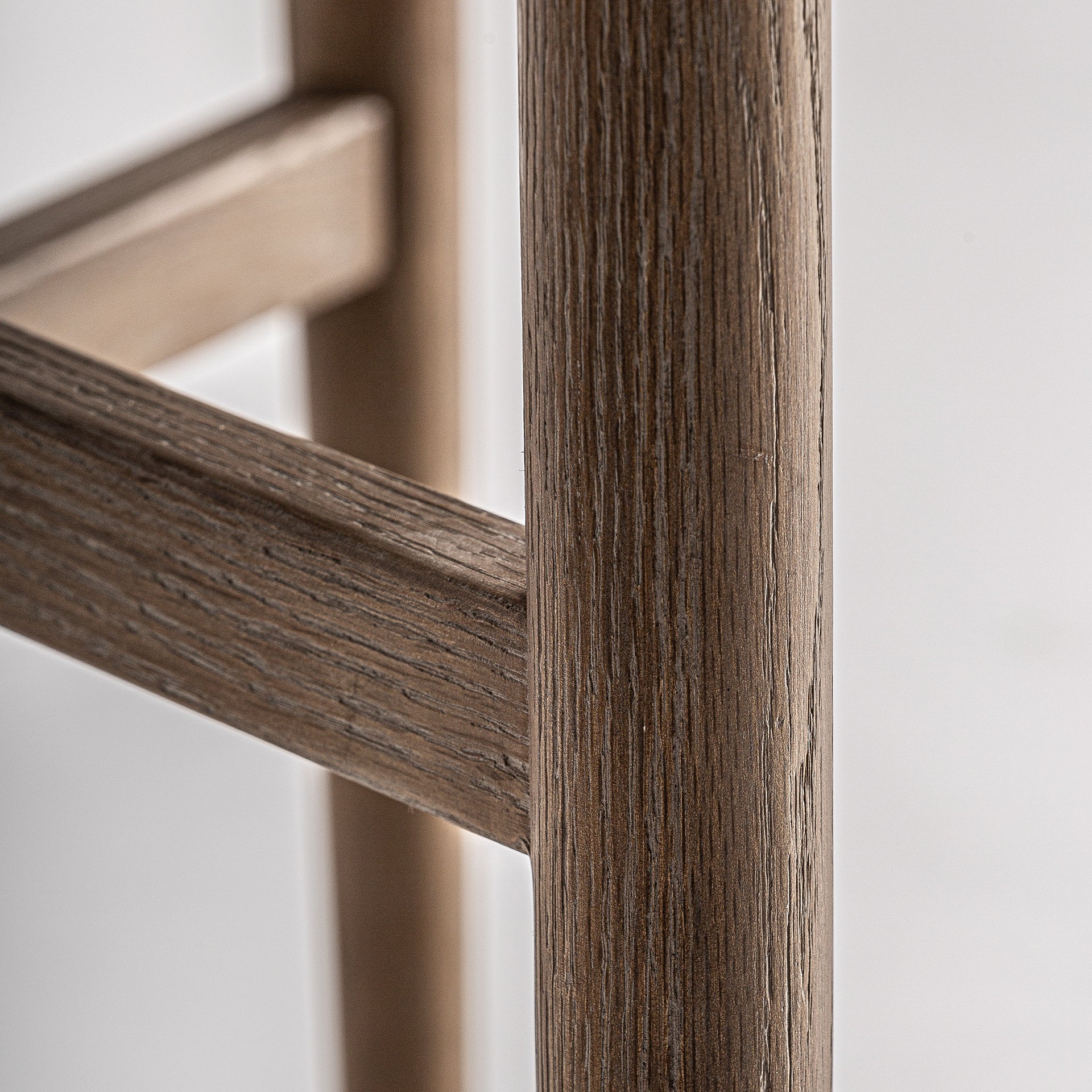 LAZINS STOOL